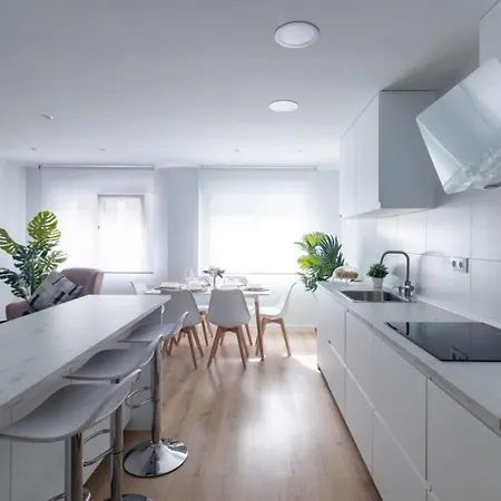 Lujoso Apartamento Entre 2 Playas Con Garaje, Wifi Gijon Exterior photo