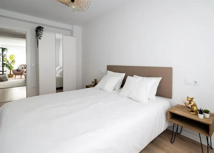 Lujoso Apartamento Entre 2 Playas Con Garaje, Wifi