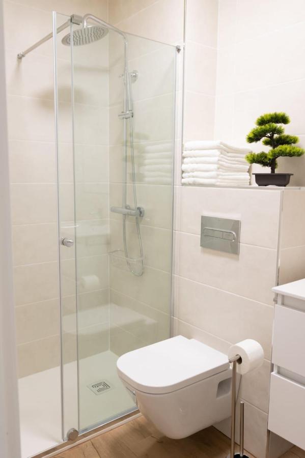 Apartment Lujoso Entre 2 Playas Con Garaje, Wifi *